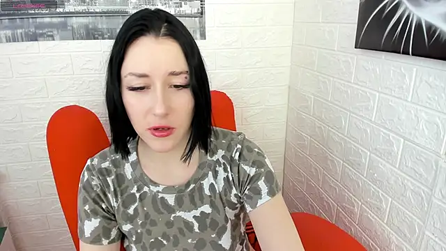 Snapshot of adell_berry chatting on February 21, 5:02 am adell berry online show from February 21, 5:02 am