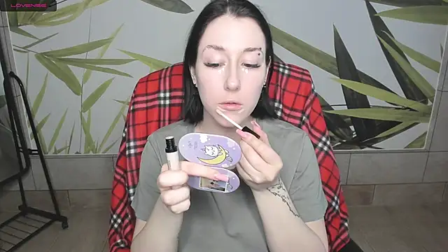 Snapshot of adell_berry chatting on February 28, 2:09 am adell berry online show from February 28, 2:09 am