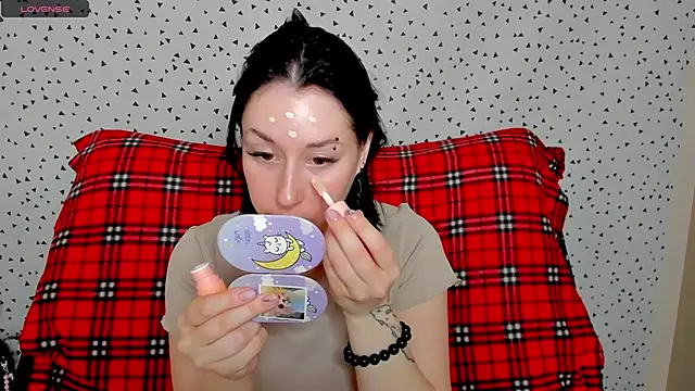 Snapshot of adell_berry chatting on March 6, 1:48 am adell berry online show from March 6, 1:48 am