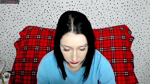 Snapshot of adell_berry chatting on March 12, 3:57 am adell berry online show from March 12, 3:57 am