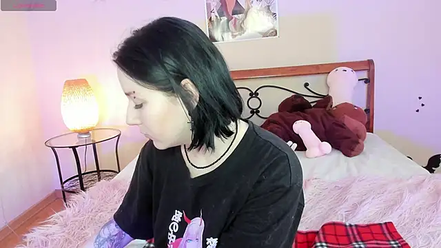 Snapshot of adell_berry chatting on March 13, 1:54 am adell berry online show from March 13, 1:54 am