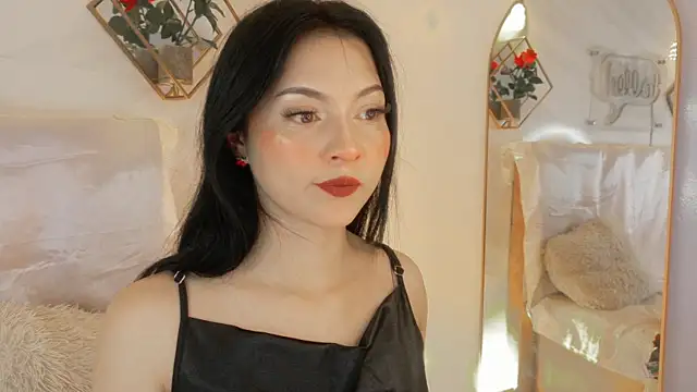 Snapshot of _Rouse_v chatting on September 12, 1:55 pm Rouse v online show from September 12, 1:55 pm