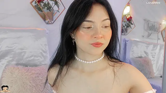 Snapshot of _Rouse_v chatting on September 15, 2:06 pm Rouse v online show from September 15, 2:06 pm