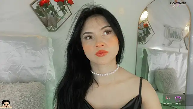 Snapshot of _Rouse_v chatting on September 20, 2:29 pm Rouse v online show from September 20, 2:29 pm