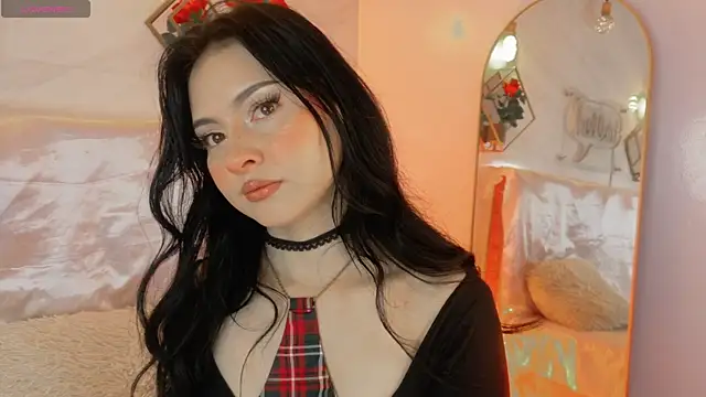 Snapshot of _Rouse_v chatting on October 8, 1:42 pm Rouse v online show from October 8, 1:42 pm