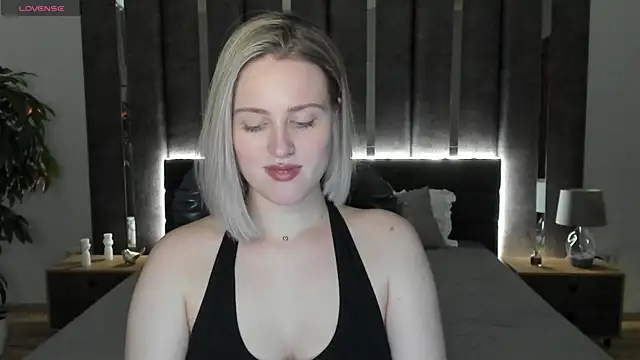  Sarah Soul  online show from December 12, 7:08 am