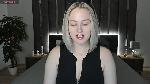  Sarah Soul  online show from December 15, 12:51 am