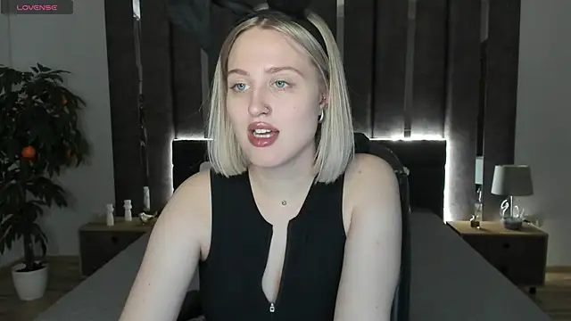  Sarah Soul  online show from December 15, 7:02 am
