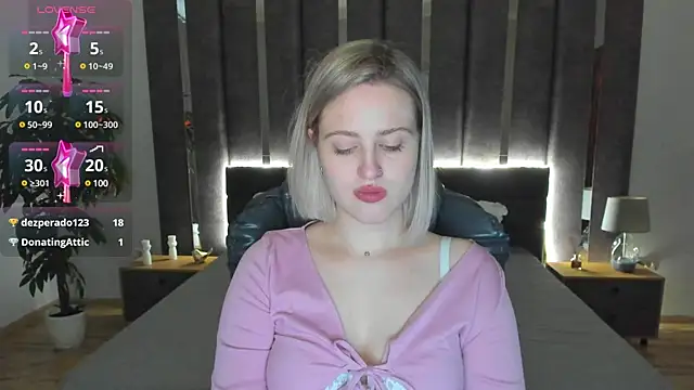  Sarah Soul  online show from December 21, 4:09 am
