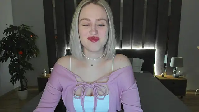  Sarah Soul  online show from December 23, 12:57 am