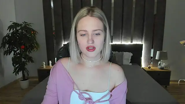  Sarah Soul  online show from December 23, 4:01 am