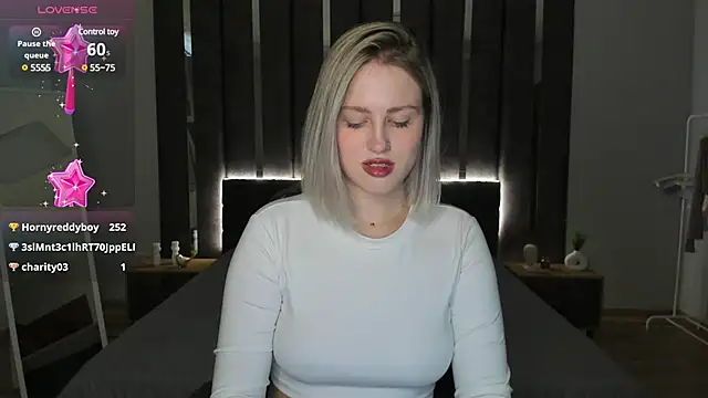  Sarah Soul  online show from February 4, 4:05 am