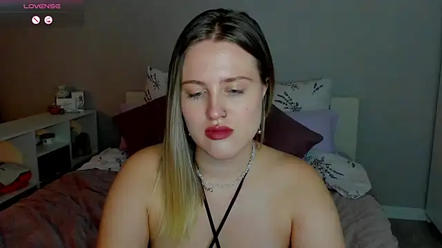 Snapshot of _Sarah_Soul_ chatting on October 13, 12:27 pm Sarah Soul online show from October 13, 12:27 pm