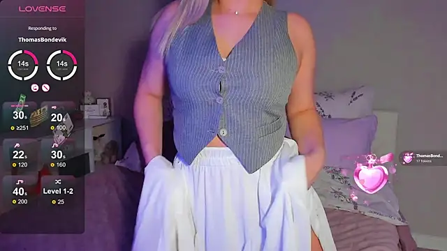 Snapshot of _Sarah_Soul_ chatting on October 26, 12:27 am Sarah Soul online show from October 26, 12:27 am