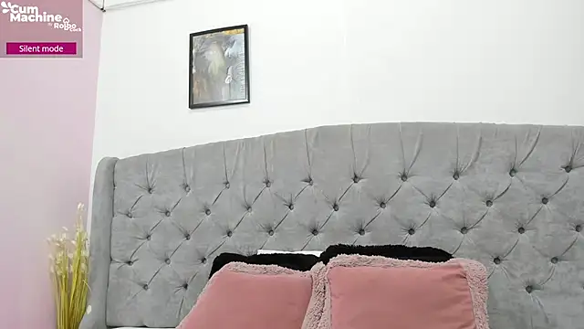 Snapshot of Valesskahall chatting on September 25, 12:09 pm Valesskahall online show from September 25, 12:09 pm