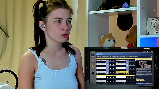 callmetori online show from December 18, 8:53 am