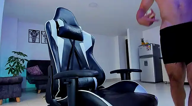 alexander collin02 online show from December 4, 11:52 am