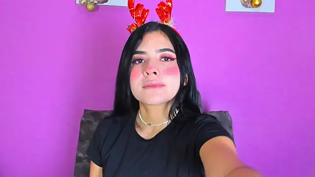 adara johnson   online show from December 29, 11:40 am