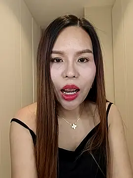 Snapshot of MySecrets01 chatting on July 25, 8:50 pm MySecrets01 online show from July 25, 8:50 pm