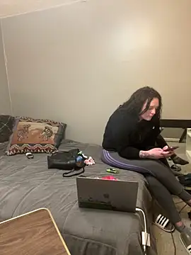 Snapshot of BigJohnson06 chatting on December 29, 8:44 am BigJohnson06 online show from December 29, 8:44 am