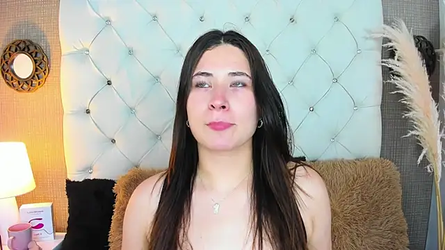 Snapshot of ValeryLovee chatting on February 20, 9:00 am ValeryLovee online show from February 20, 9:00 am
