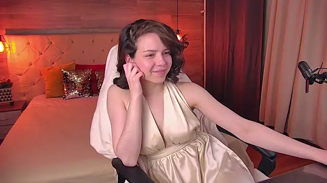 Snapshot of AngellaRoss chatting on March 10, 6:45 pm AngellaRoss online show from March 10, 6:45 pm