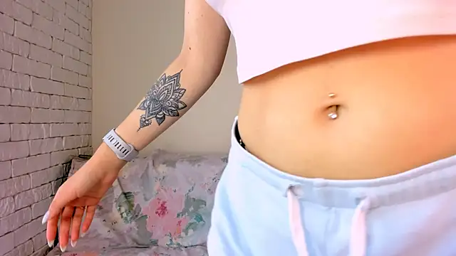 Kate Ree online show from June 29, 10:15 am