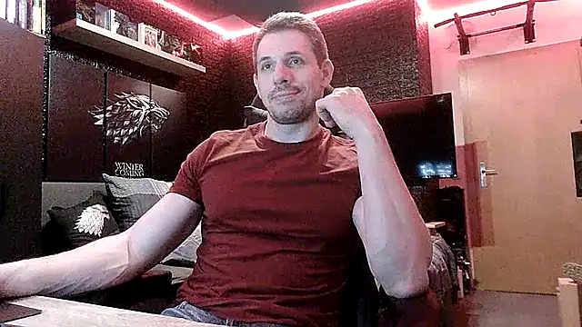 Snapshot of dreamwallker21 chatting on April 23, 8:11 pm dreamwallker21 online show from April 23, 8:11 pm