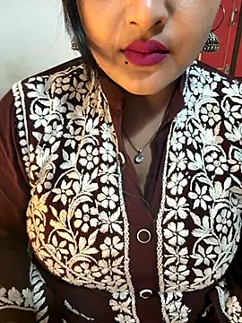 Ayesha mahi online show from November 22, 3:44 pm