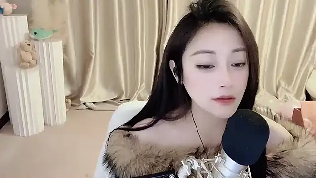 Daisy-77 online show from January 2, 7:51 pm
