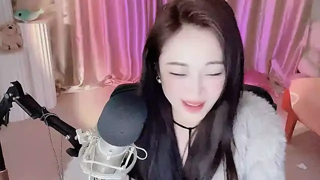 Daisy-77 online show from January 10, 11:50 pm