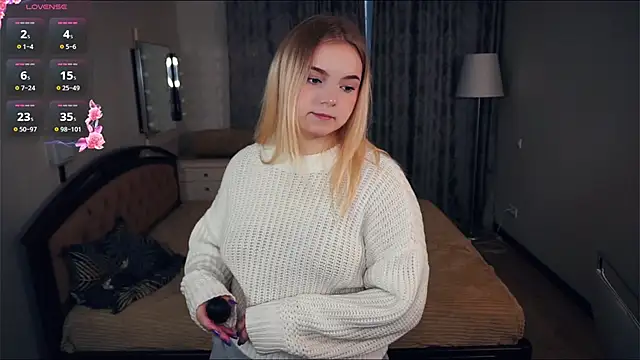 ZaraCreedon online show from September 21, 5:09 am