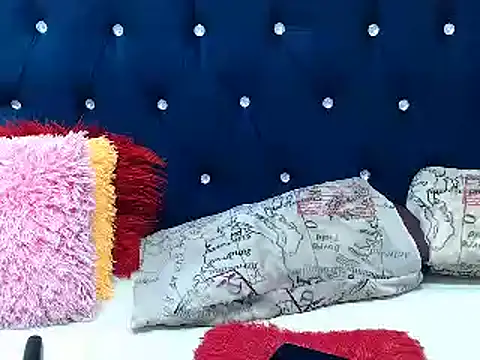 roseendoo1 online show from January 13, 1:23 am