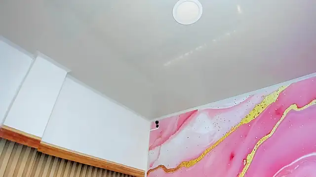 Daisy  rose online show from May 15, 3:02 am