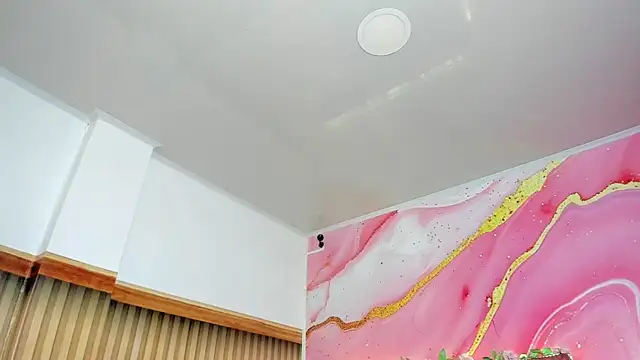 Daisy  rose online show from May 19, 3:02 am