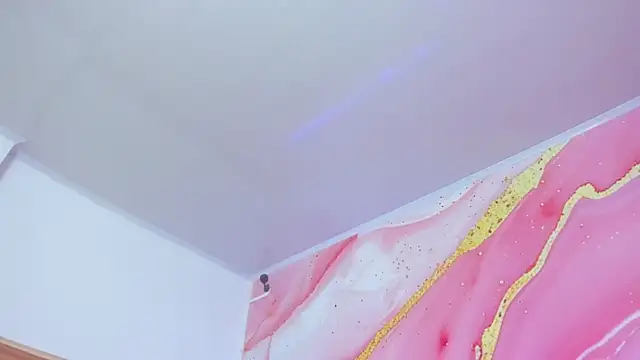 Daisy  rose online show from June 30, 3:07 am