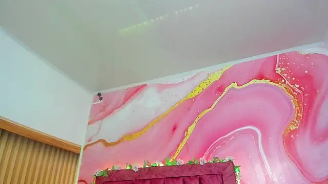 Daisy  rose online show from July 22, 2:58 am