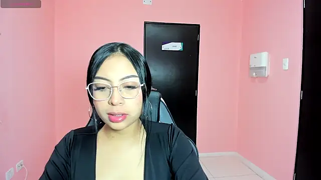 AlanaPetterson online show from December 10, 12:49 pm