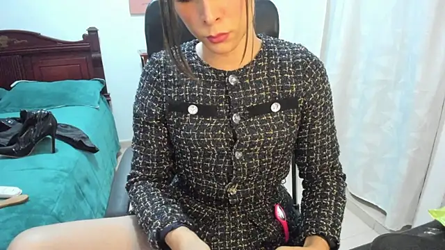 misstresbigcockts online show from November 8, 11:10 am