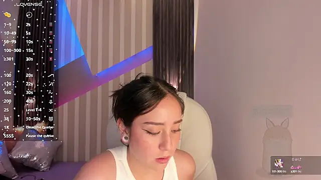 emily layton online show from December 28, 11:59 pm