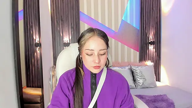 emily layton online show from October 5, 4:16 pm