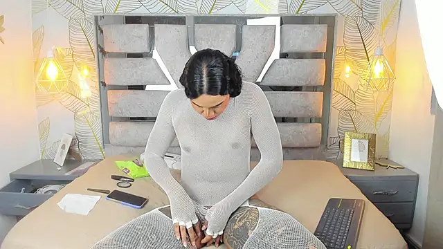 Snapshot of Alison_Chan_ chatting on March 15, 8:04 pm Alison Chan online show from March 15, 8:04 pm