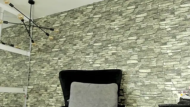 alondrabigtits online show from November 21, 12:37 pm