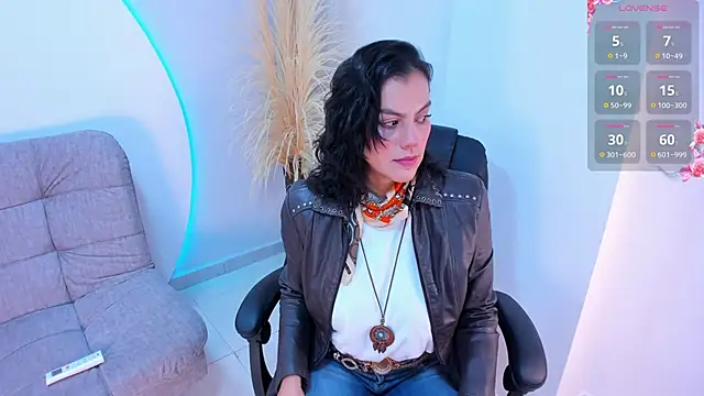 Snapshot of Ada_Monroe10 chatting on October 3, 2:03 pm Ada Monroe10 online show from October 3, 2:03 pm