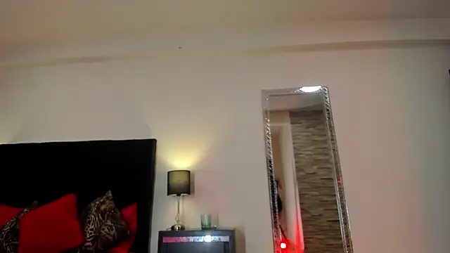 RileySkye online show from January 17, 8:13 am