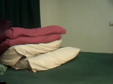 Snapshot of dirasweetlipsxx chatting on February 4, 8:49 pm dirasweetlipsxx online show from February 4, 8:49 pm