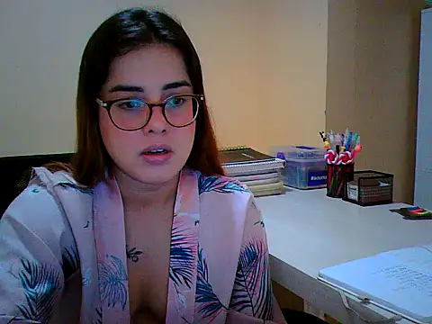 maliamiller online show from October 25, 8:36 pm