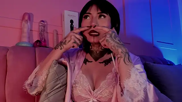 Evangeline bell online show from February 1, 3:07 pm