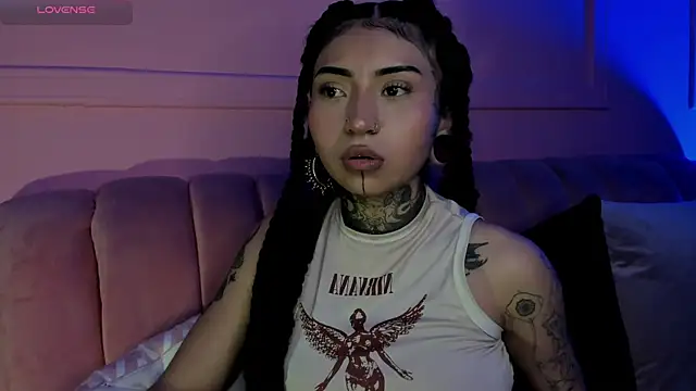 Evangeline bell online show from March 10, 6:45 pm