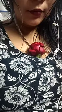 Jeenat  online show from December 3, 6:49 pm